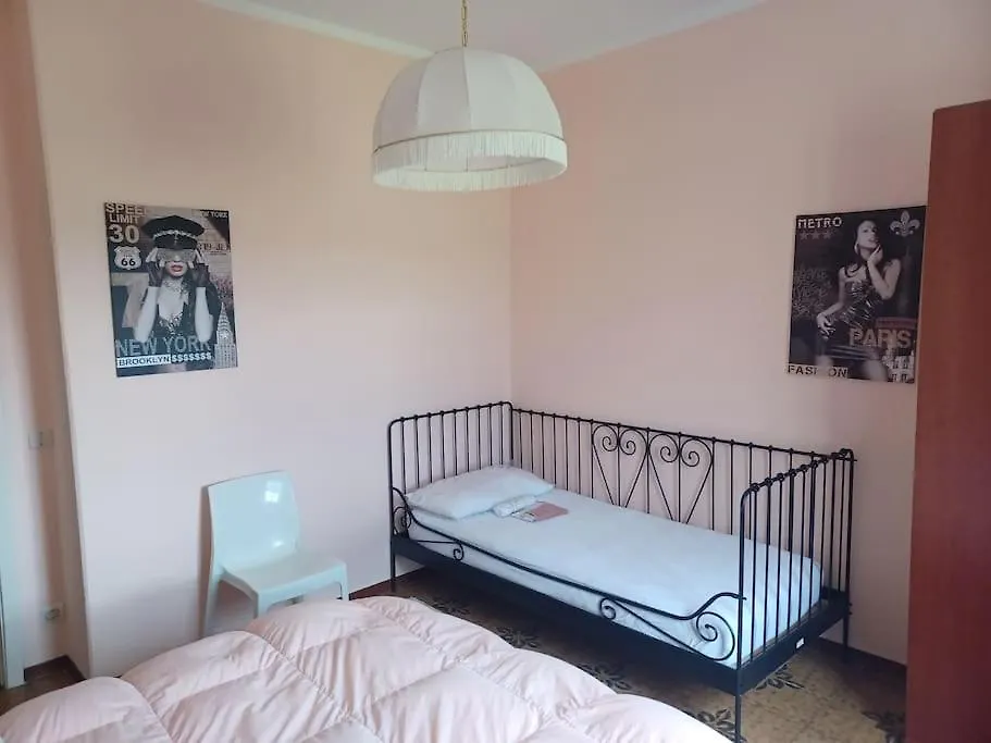 Appartement Camera Dell'Artista, Con Soggiorno E Cucina à Arezzo Italie